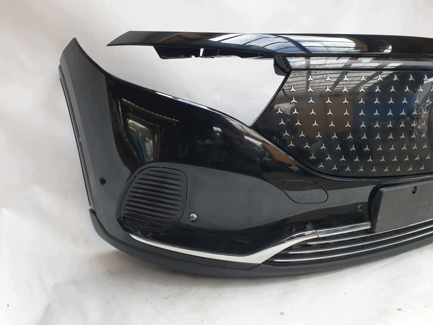 MERCEDES EQA W243 LIFT 23- bumper front front PDC A2438850001
