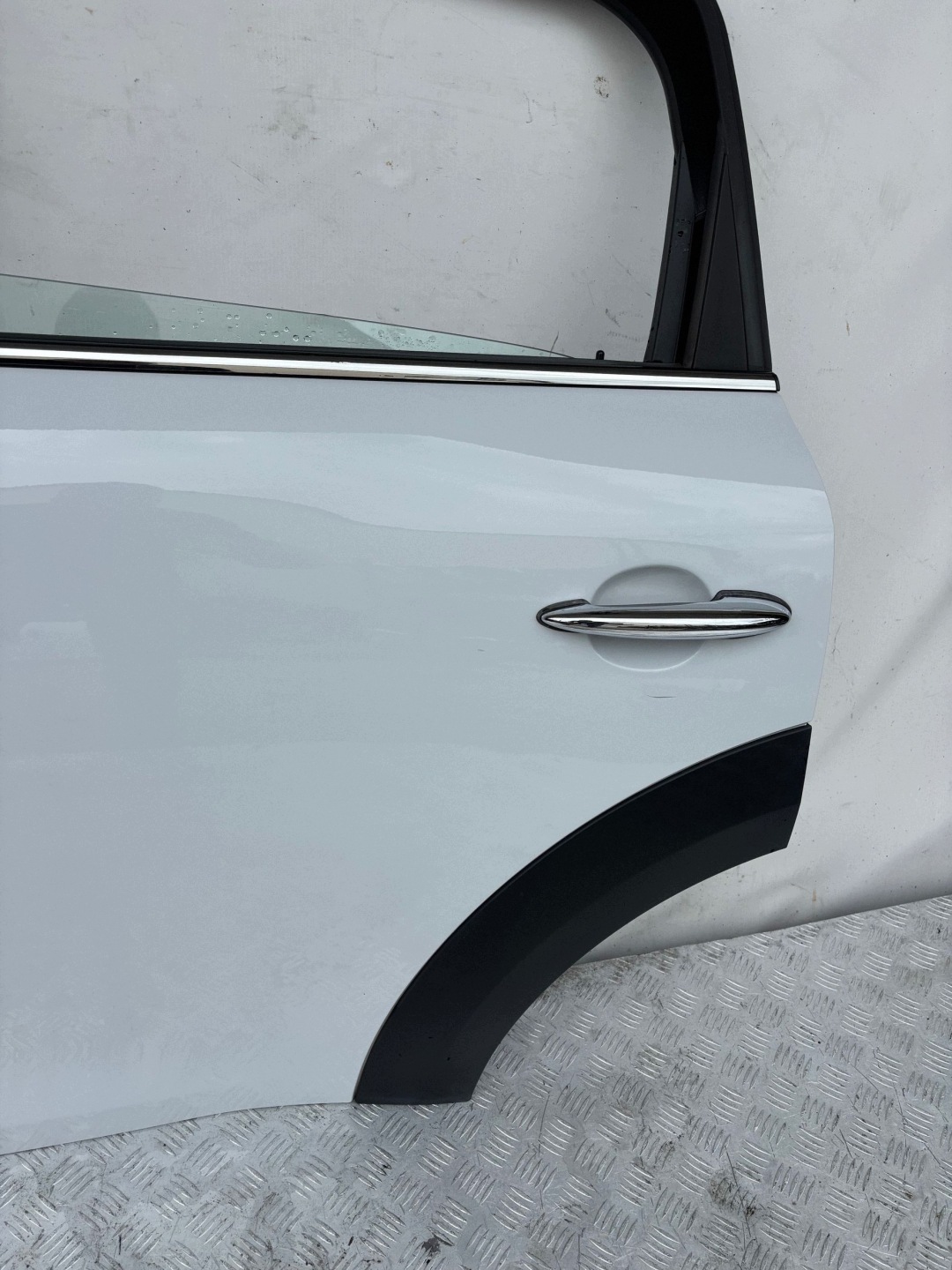 door rear part rear. left MINI COUNTRYMAN R60