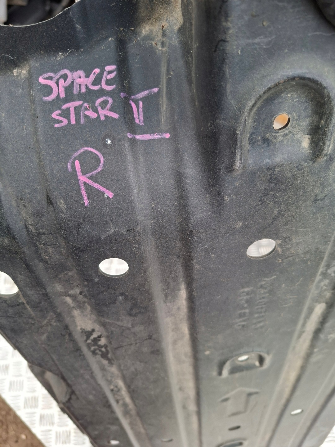 motorabdeckung rechts MITSUBISHI SPACE II 5370B172
