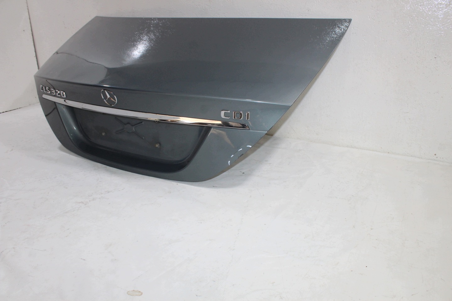 Mercedes CLS W219 trunk door boot