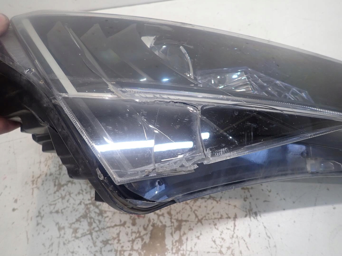 light front right SKODA SUPERB III 15- BI-XENON