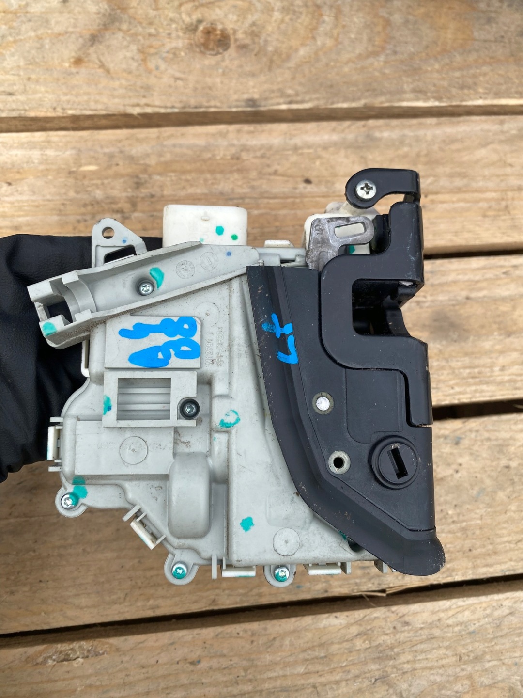 lock door left rear part rear left AUDI A4 B8 8K0839015C