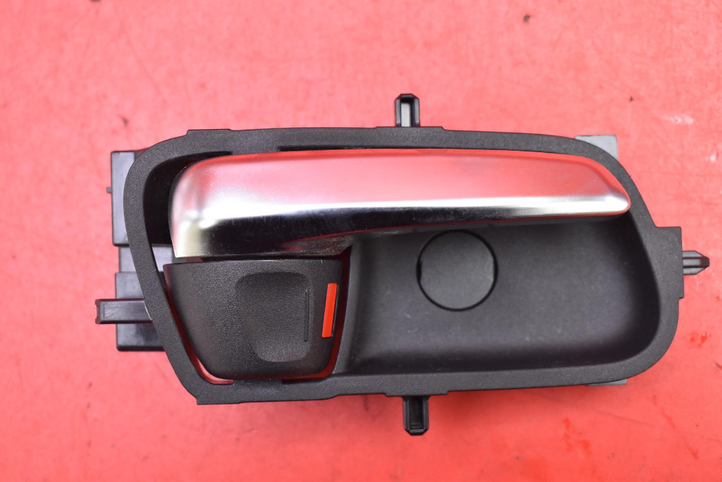 handle inner right front CHROM TOYOTA YARIS 4 IV 20-21