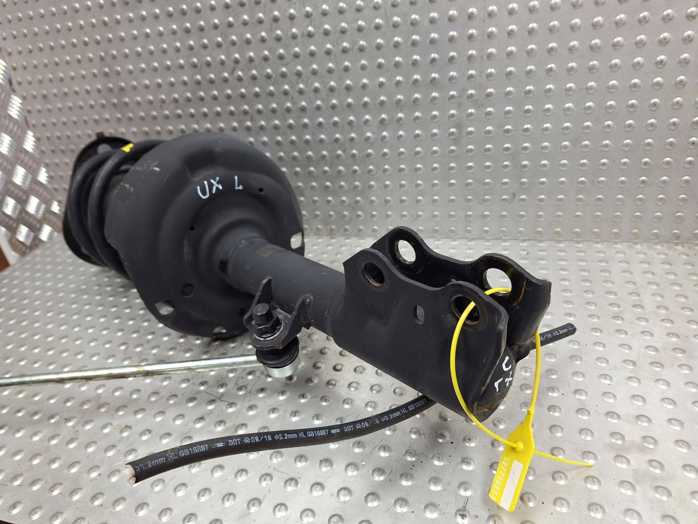 shock absorber left front LEXUS UX 18- 48520-76170