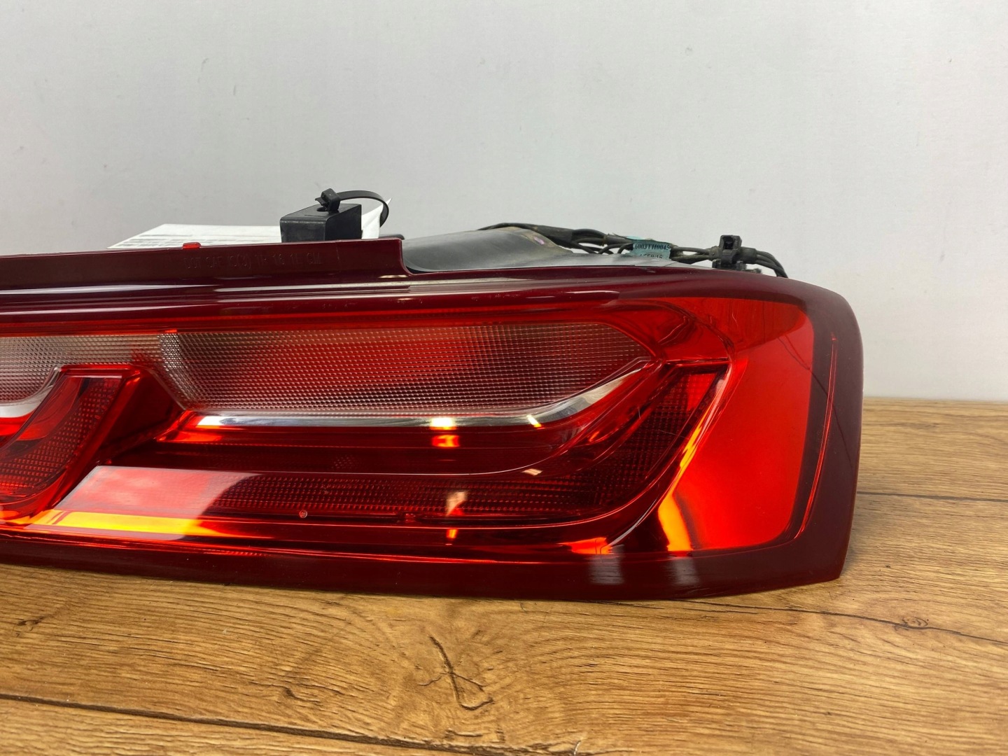 far stražnja desna Chevrolet Camaro 2016+