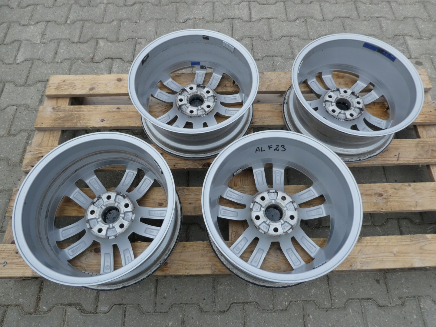 4X discs aluminium disc 5N0601025R VW 5X112