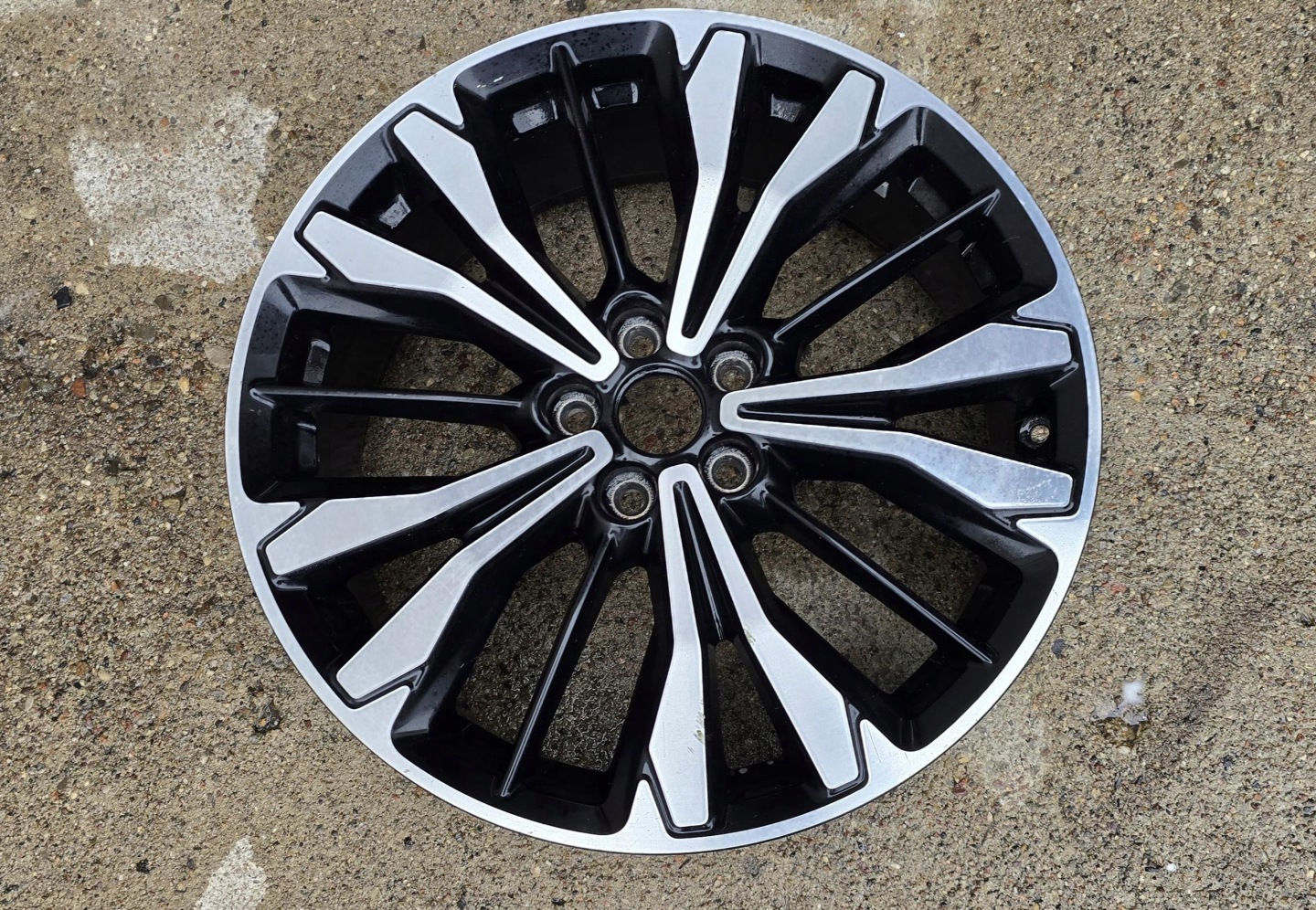 disk FORD KUGA MK3 LV4C-P2A 7,5J 19 CALI ET50
