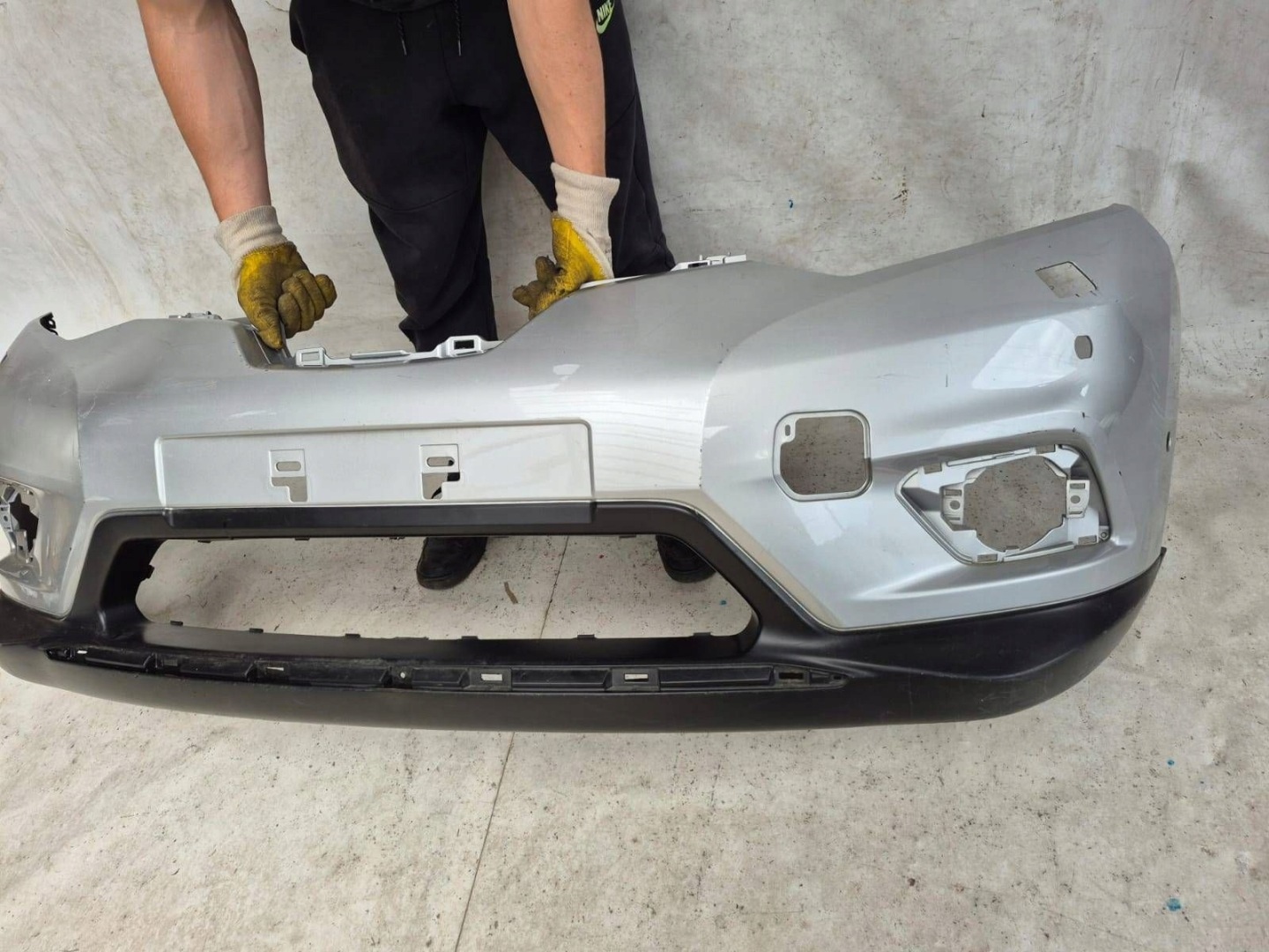NISSAN X-TRAIL III 3 T32 13-17 bumper front front SPR PDC