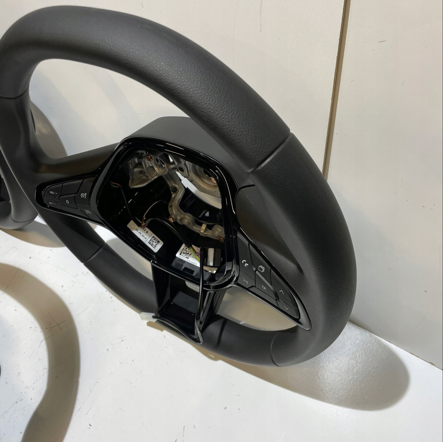 RENAULT ZOE II LENKRAD 484004585R