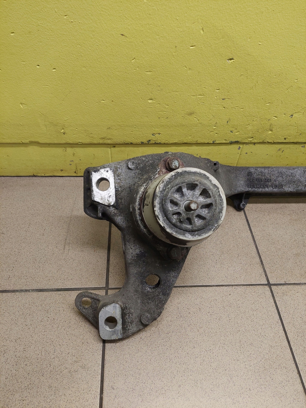 VW TOUAREG e 3.2 RINFORZO PARAURTI Supporto Motore 7LO1939207