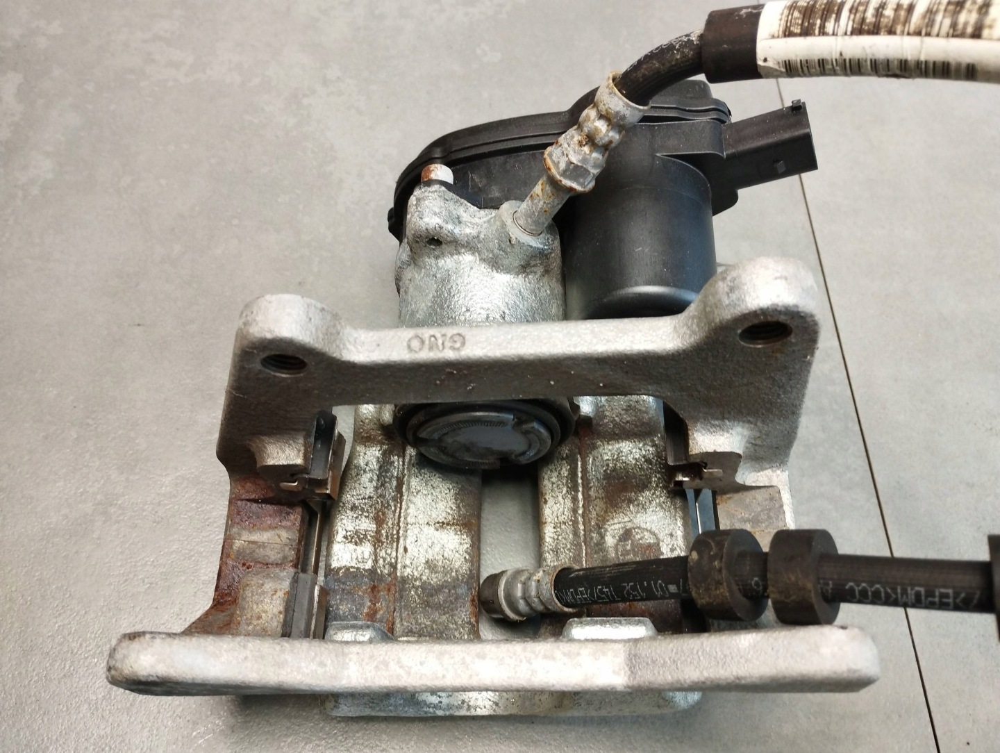Audi A7 4G 2016 3.0 TDI caliper right rear part 4G6AE