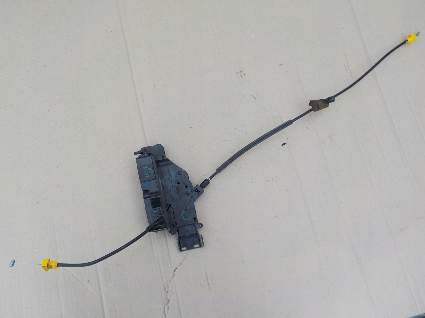 lock right rear part peugeot 207 HB