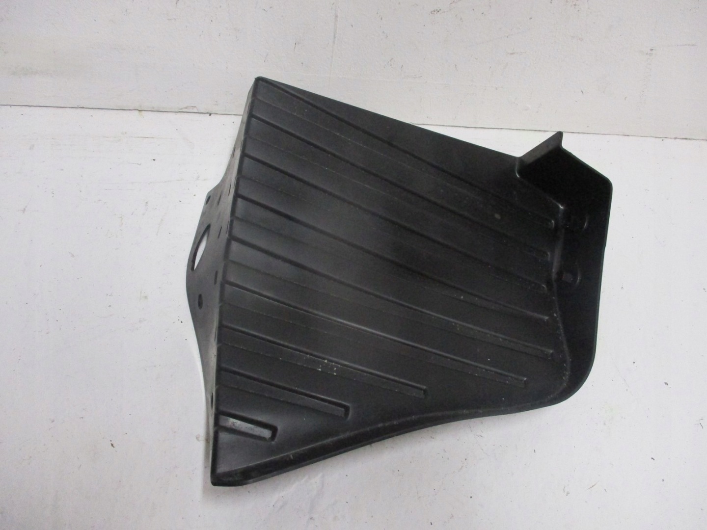 BLENDE ABDECKUNG DER STOSSSTANGE KIA X-CEED 86692-J7CA0 RECHTS
