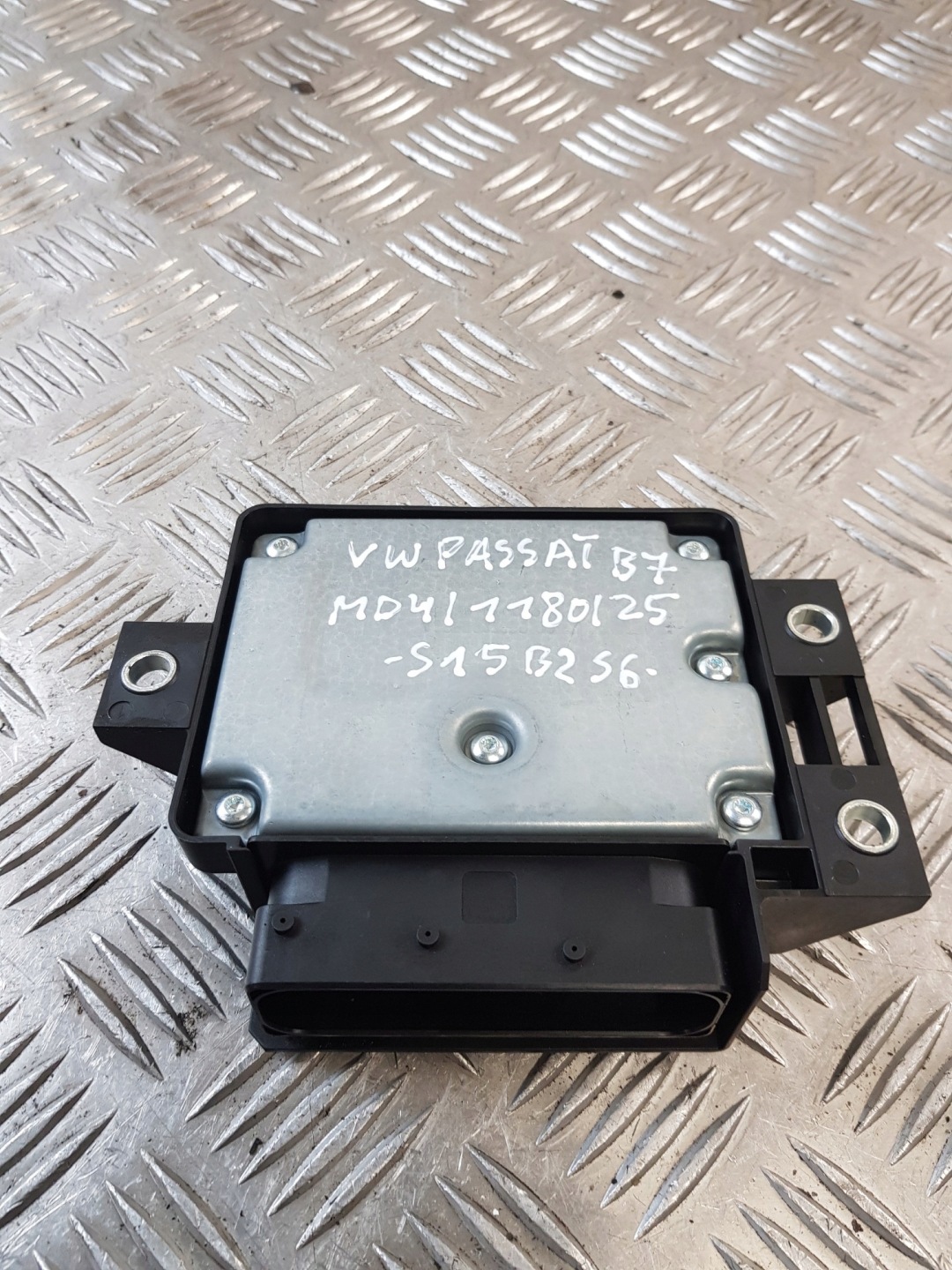 module control unit electric brake 3AA907801G VW PASSAT B7 11R- EUROPA