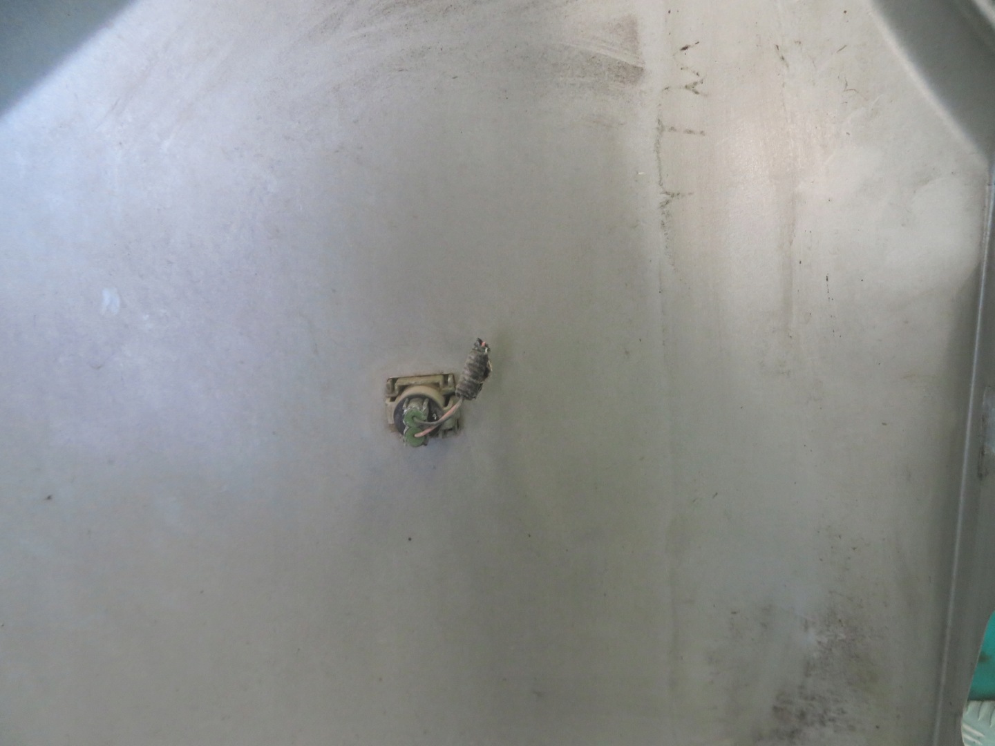 fender right front OPEL VIVARO RENAULT TRAFIC 15R