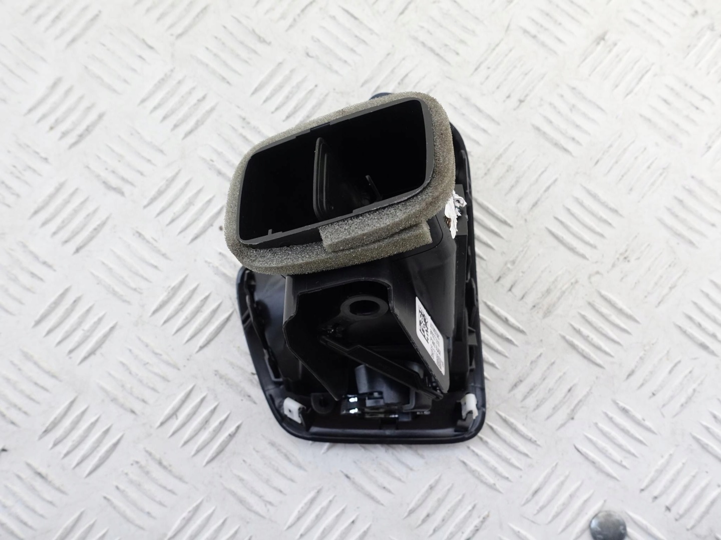 JEEP COMPASS II 17-21 frame grid air conditioning devices left