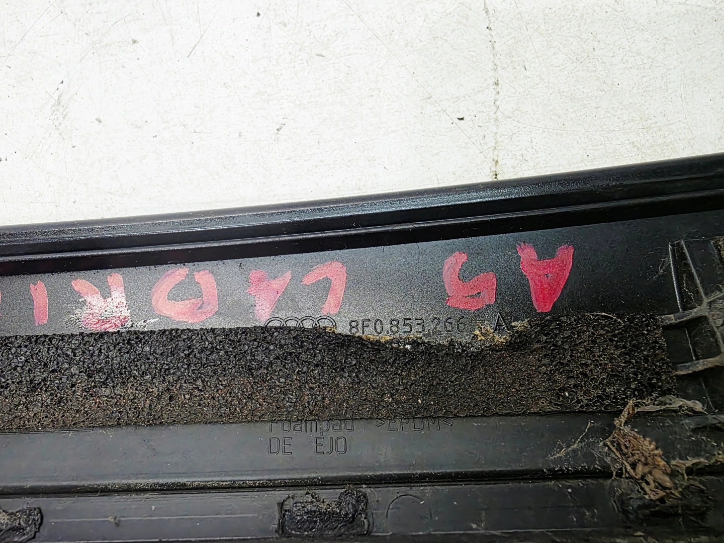 moulding CHROM windows CZOLOWEJ right AUDI A5 8F CABRIO 8F0853266A