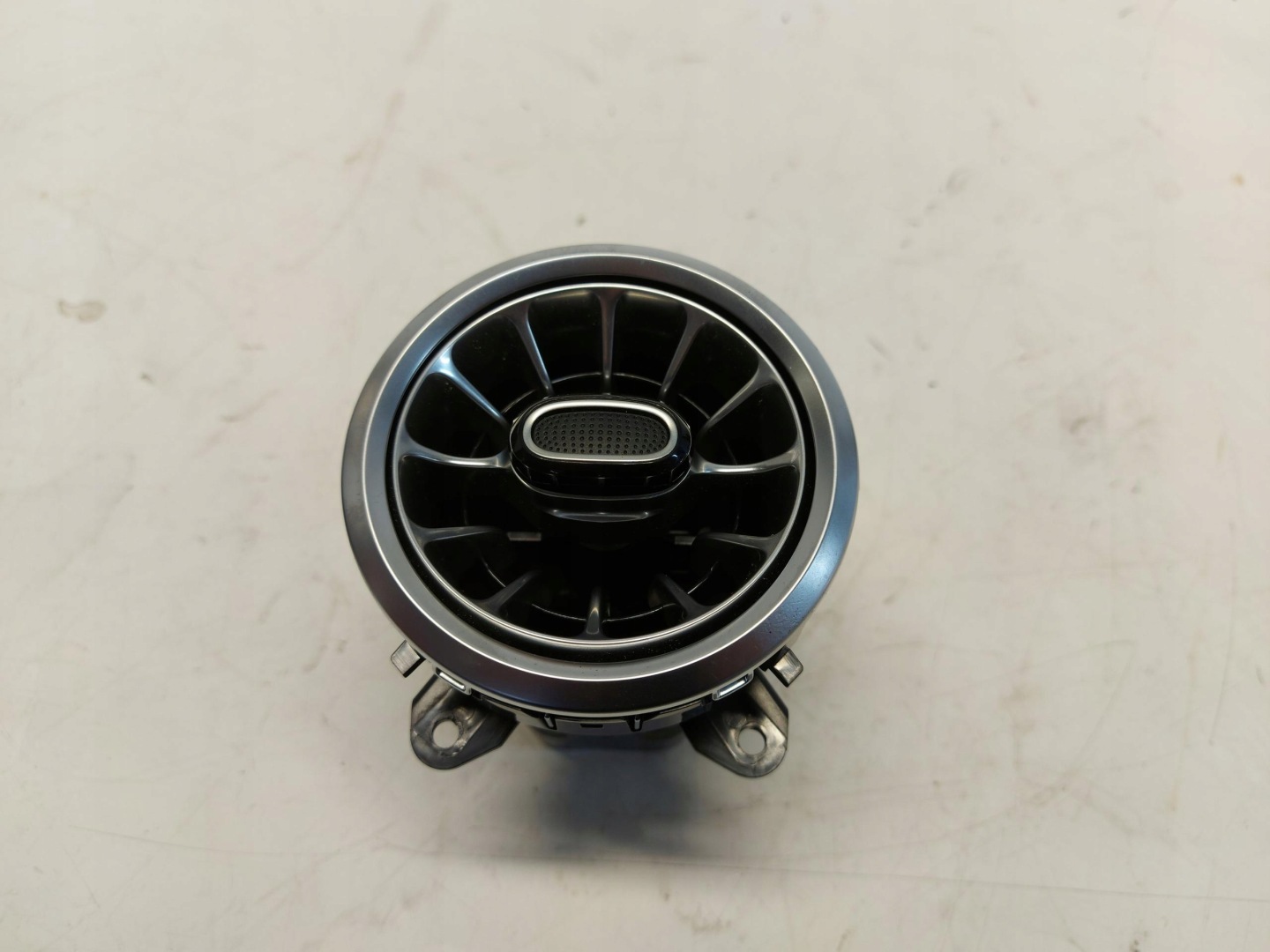 Mercedes CLA w118 x118 KOMBI grid air conditioning devices air A1778306502