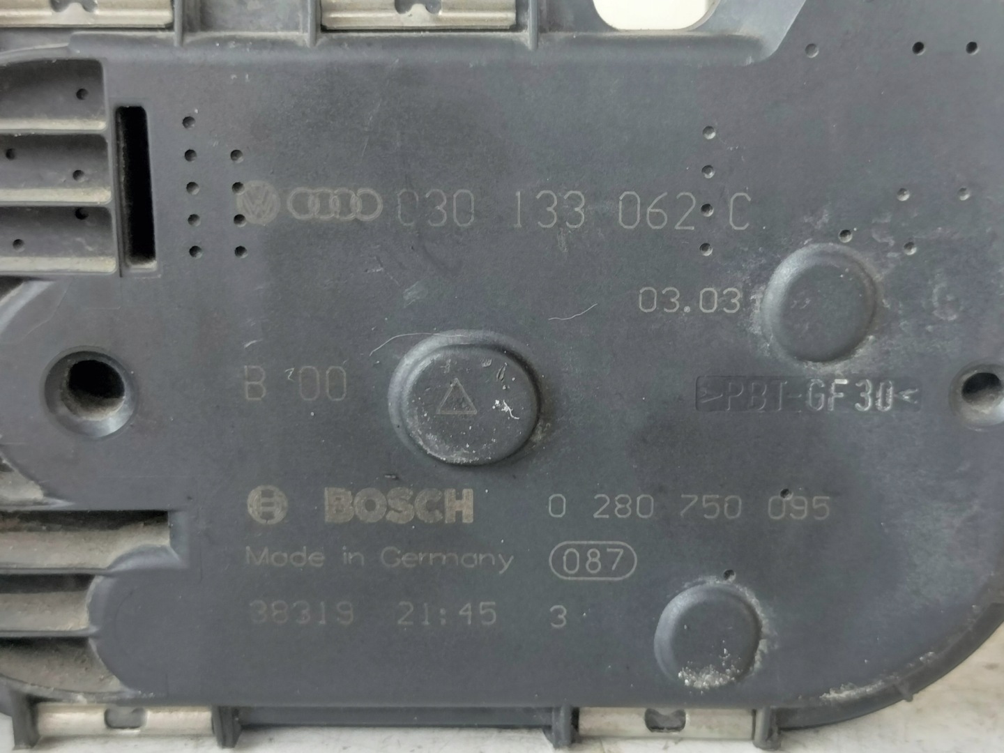 VW POLO 6N 1.4 Valvola a farfalla 030133062C