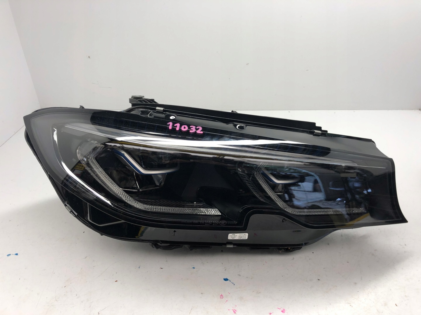 BMW 3 G20 G21 LASER right black SHADOW 5A25274