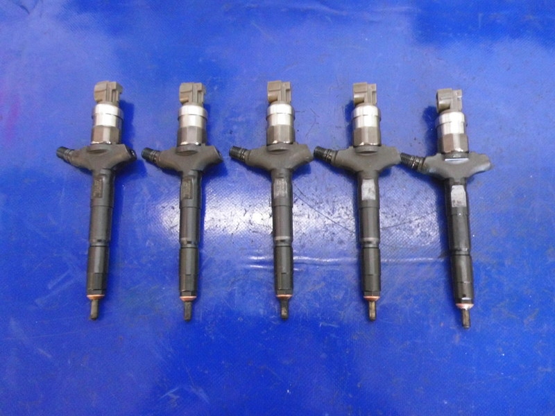 Iniettore DENSO 3.0DCI V6 ESPACE IV VEL SATIS
