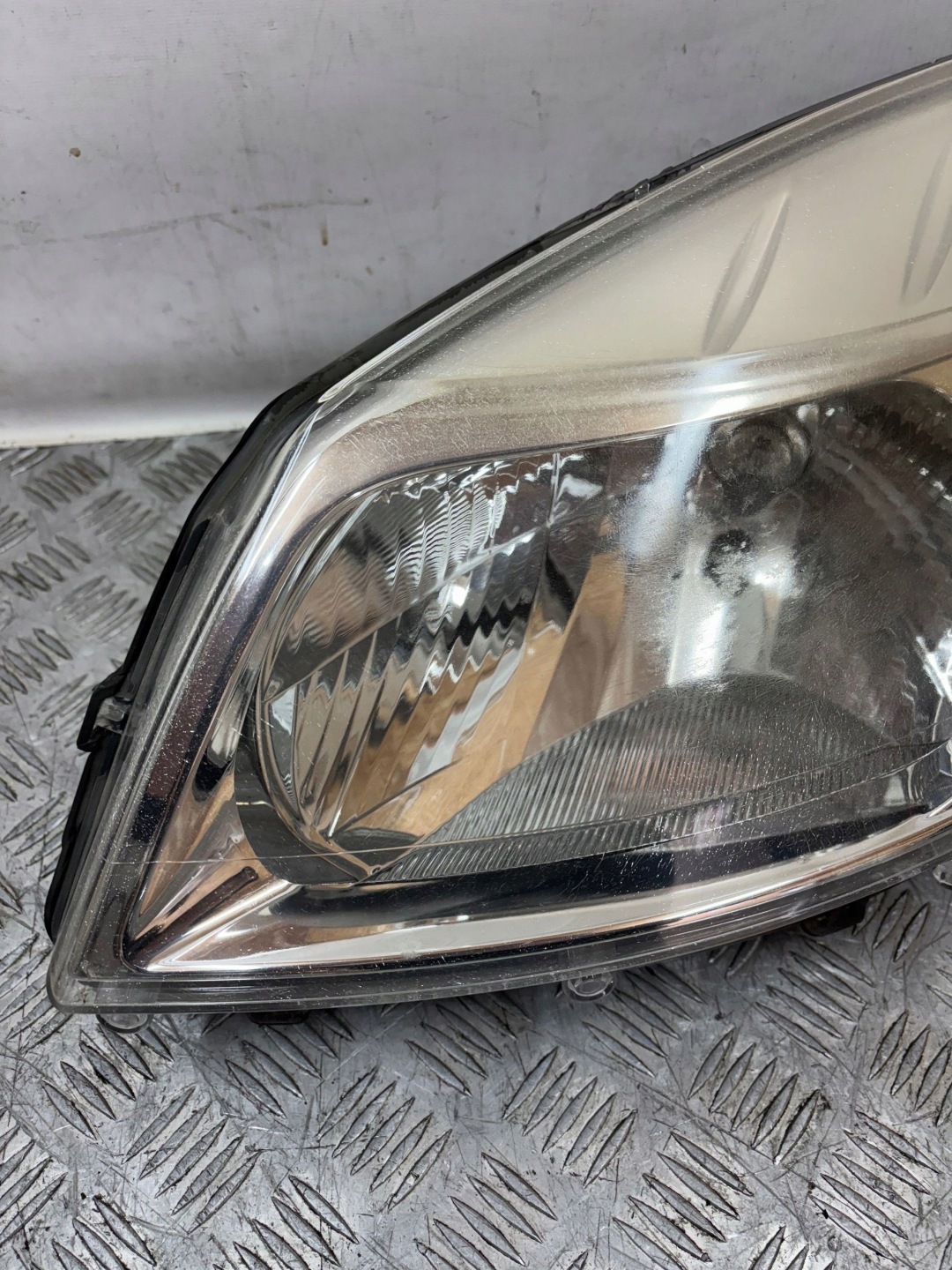 REFLEKTOR light left DACIA SANDERO and 08-12