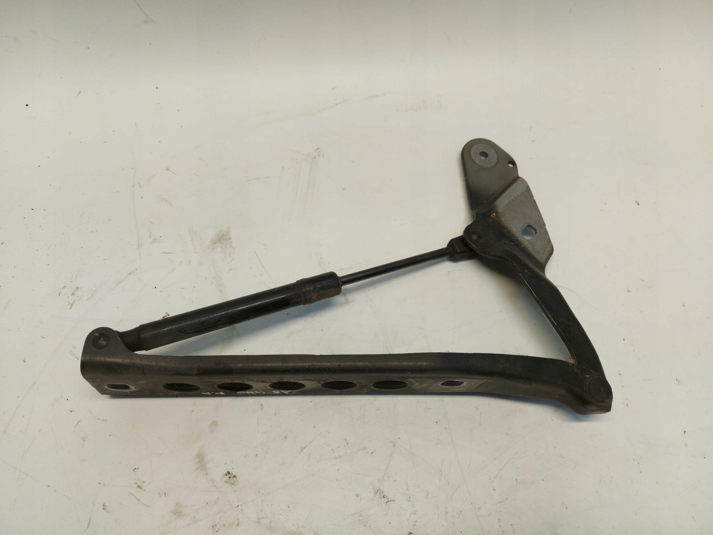Audi A8 D4 4H 2012 hinge bonnets left right komplet