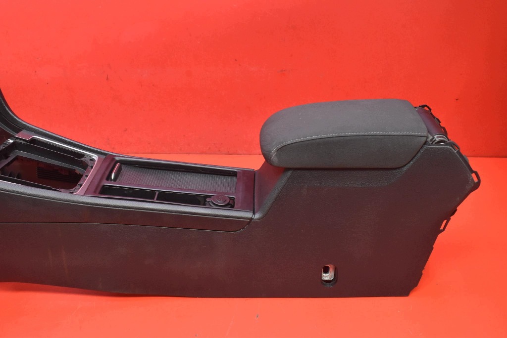 TUNEL central armrest EU VW GOLF 7 VII 12-17