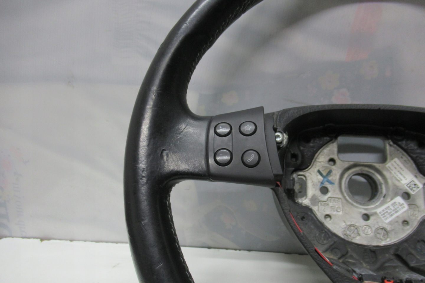 GOLF V 08R lenkrad MULTIMEDIALNA Leder