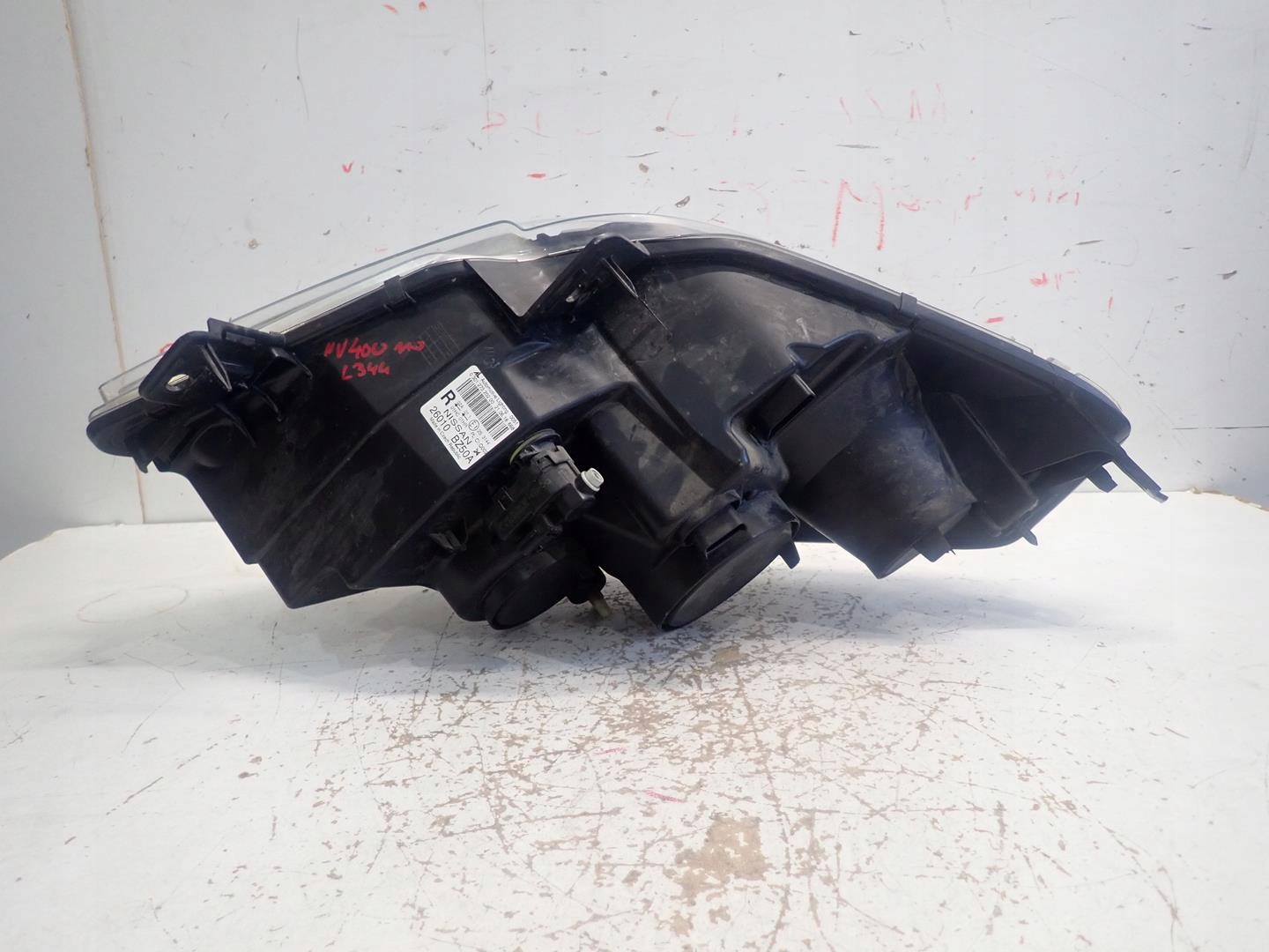 light front front right NISSAN NV400 2011