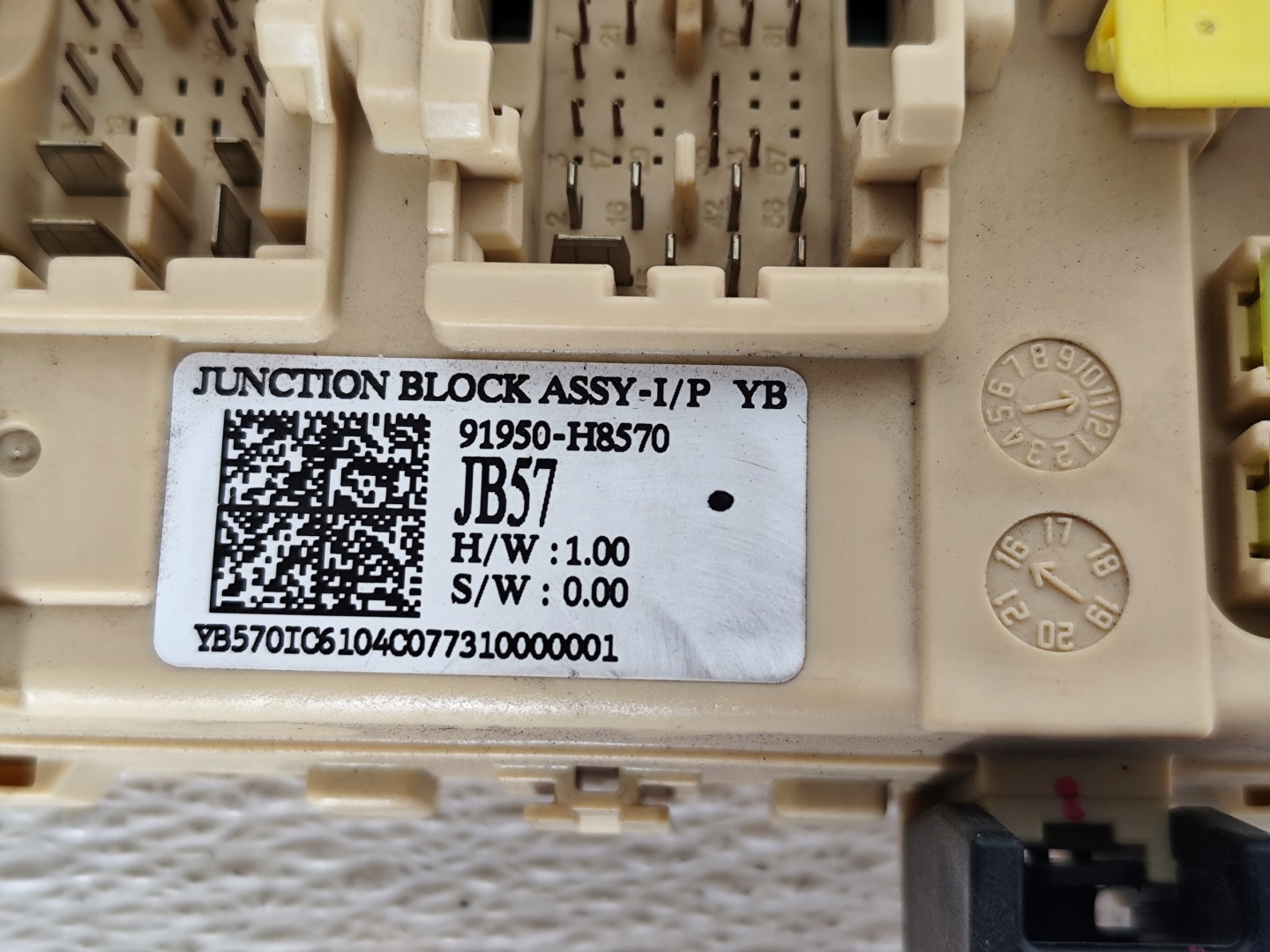 KIA RIO IV 2017R. Module fusibles 91950-H8570