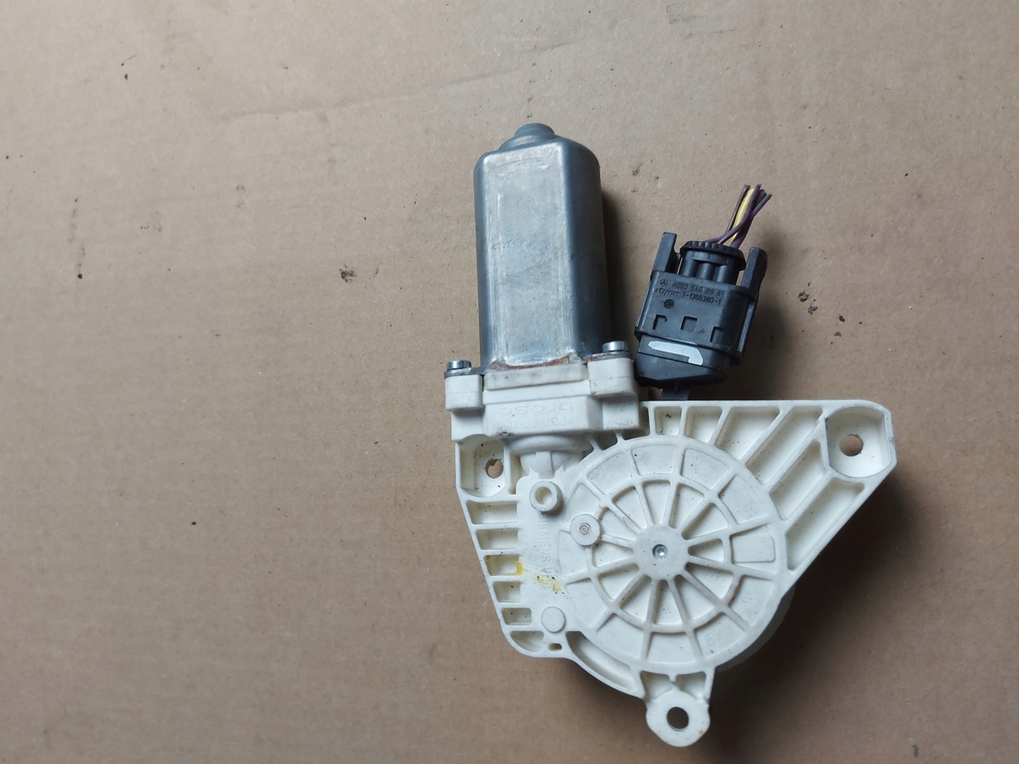 mini motor PODNOSNIKA windows right rear part rear MERCEDES E W207 OE