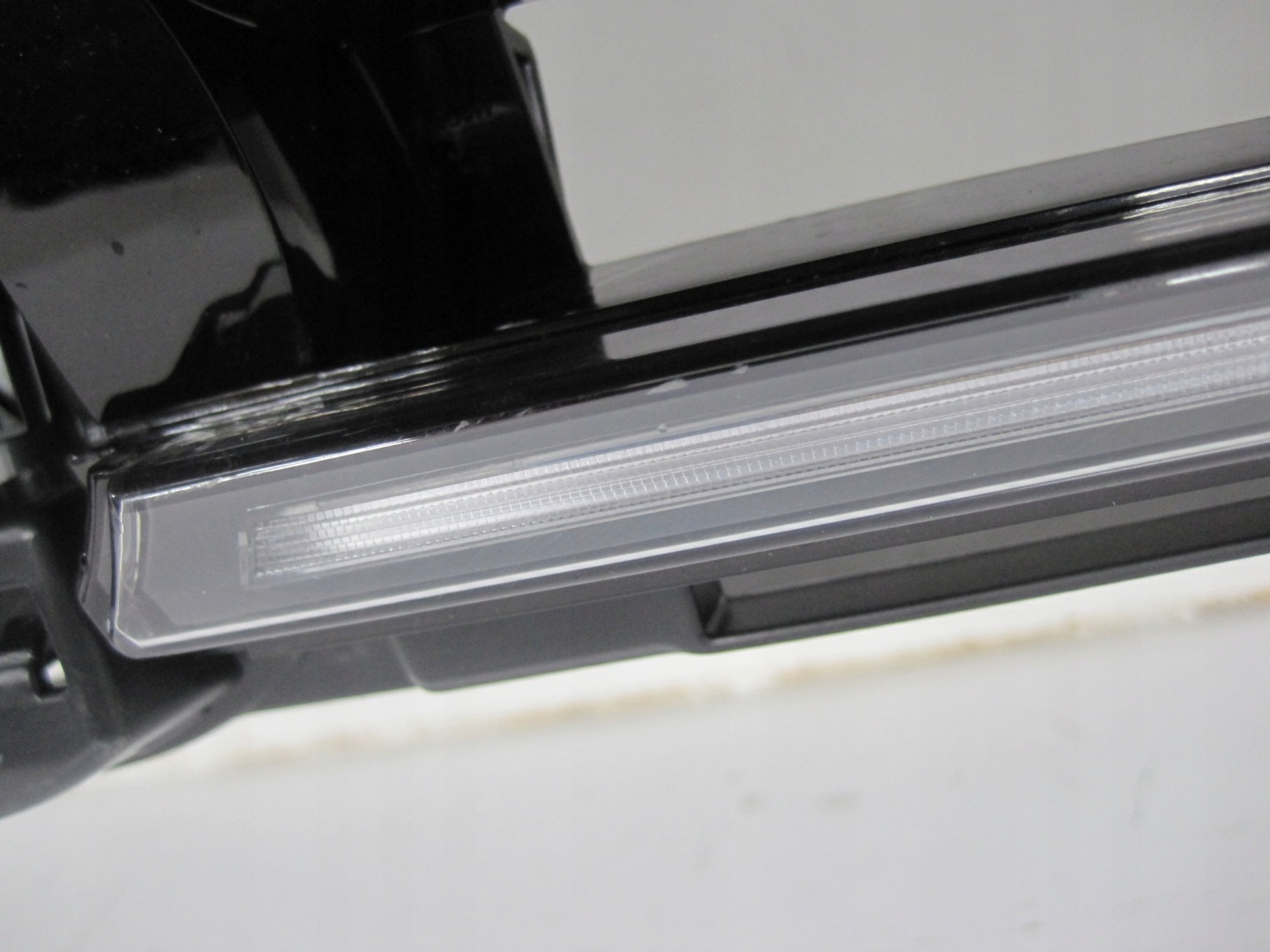 bumper VW PASSAT B9 3J0 R-LINE LED below 6 PDC below RADAR front front