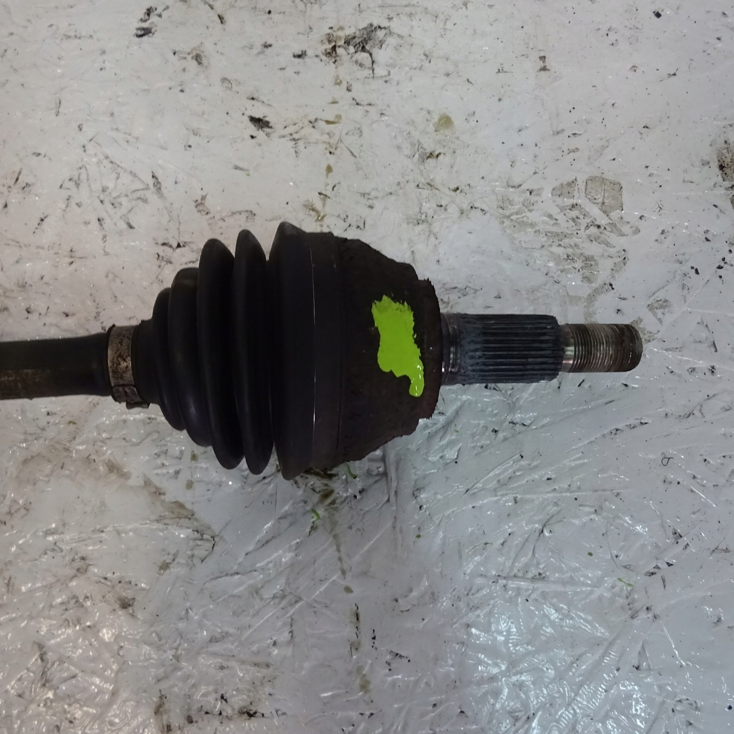 AUDI Q7 4L 3.0TDI semi-axis left AUTOMAT