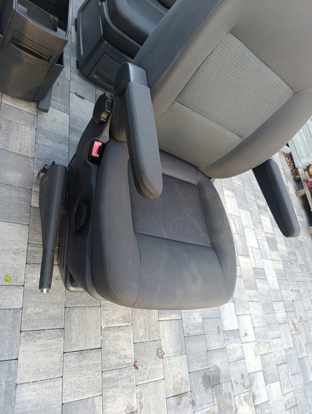VW T5 T6 MULTIVAN seats front front Z PODLOKIETNIKAMI ANTRACYT