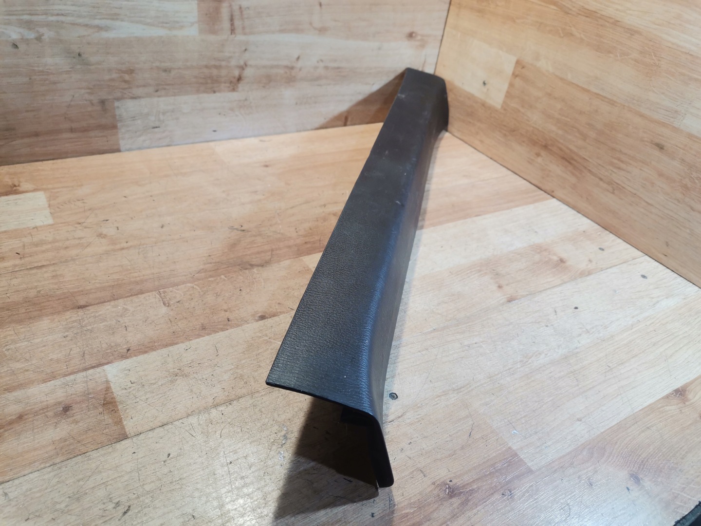 moulding threshold right front MAZDA 3 BM 13-18r BJS7-68710