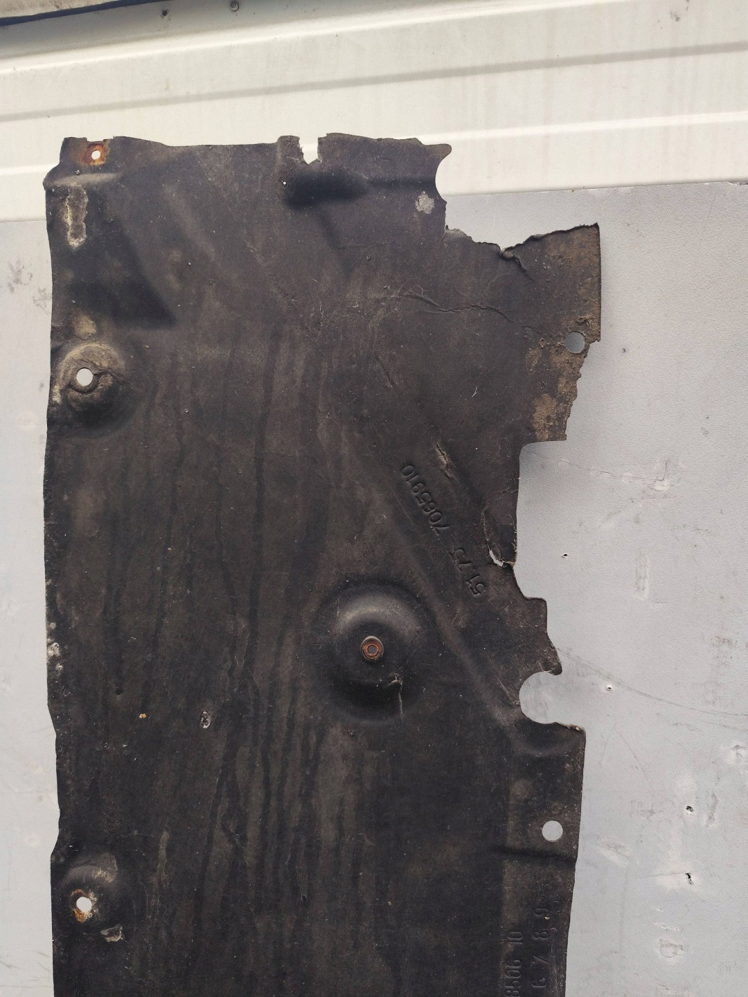 BMW 3 E92 E93 cover chassis right 748606