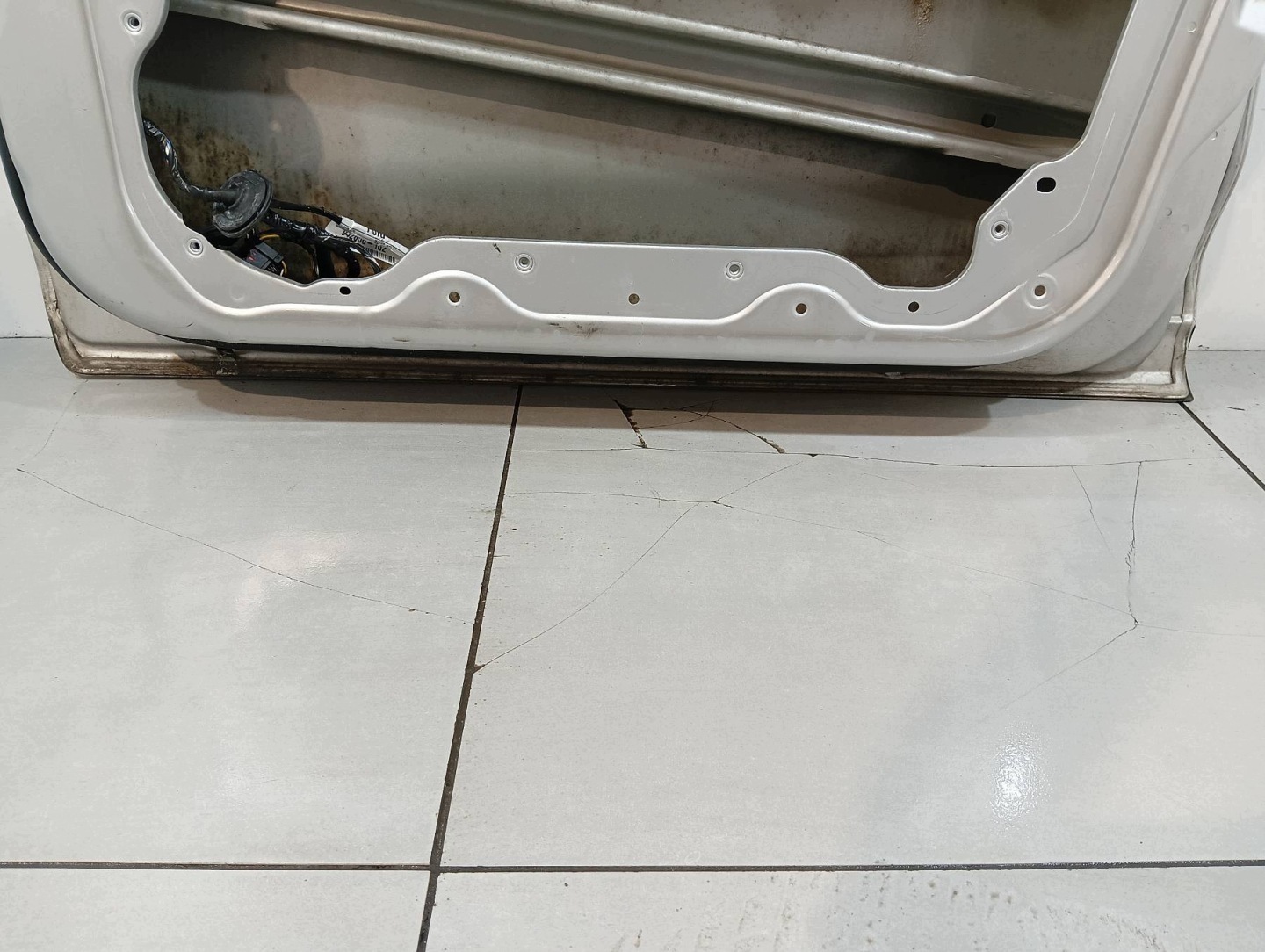 door right front O8 Ford Kuga and (2008-2012)