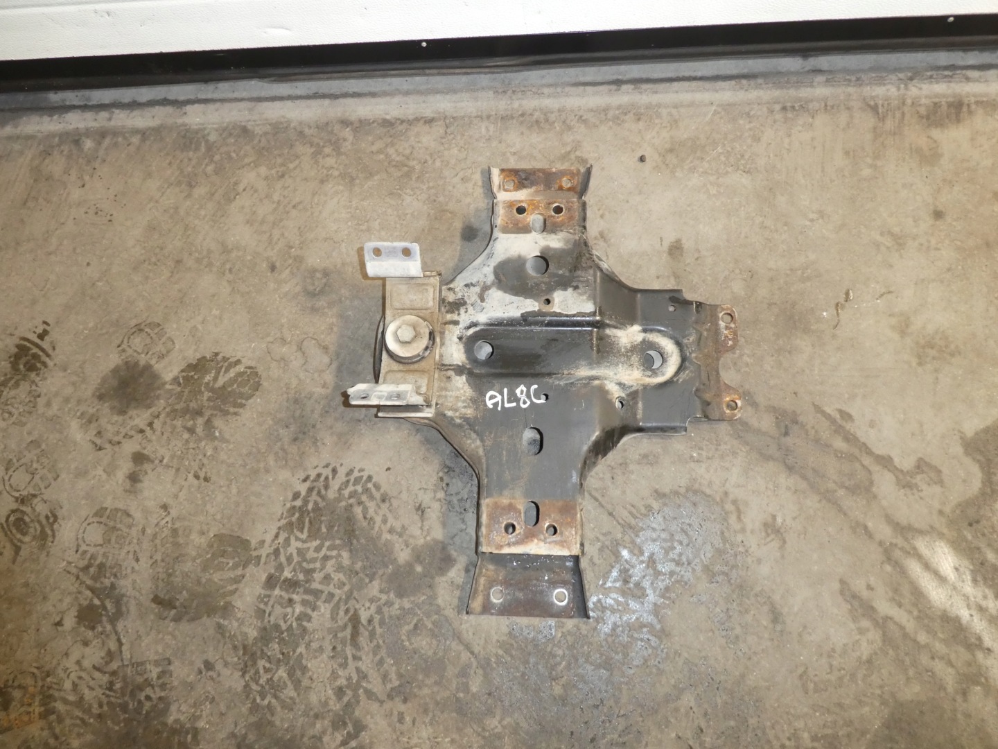 LAWA SUPPORT PONT ESSIEU ESSIEU SUPPORT VW AMAROK 2.0 TDI