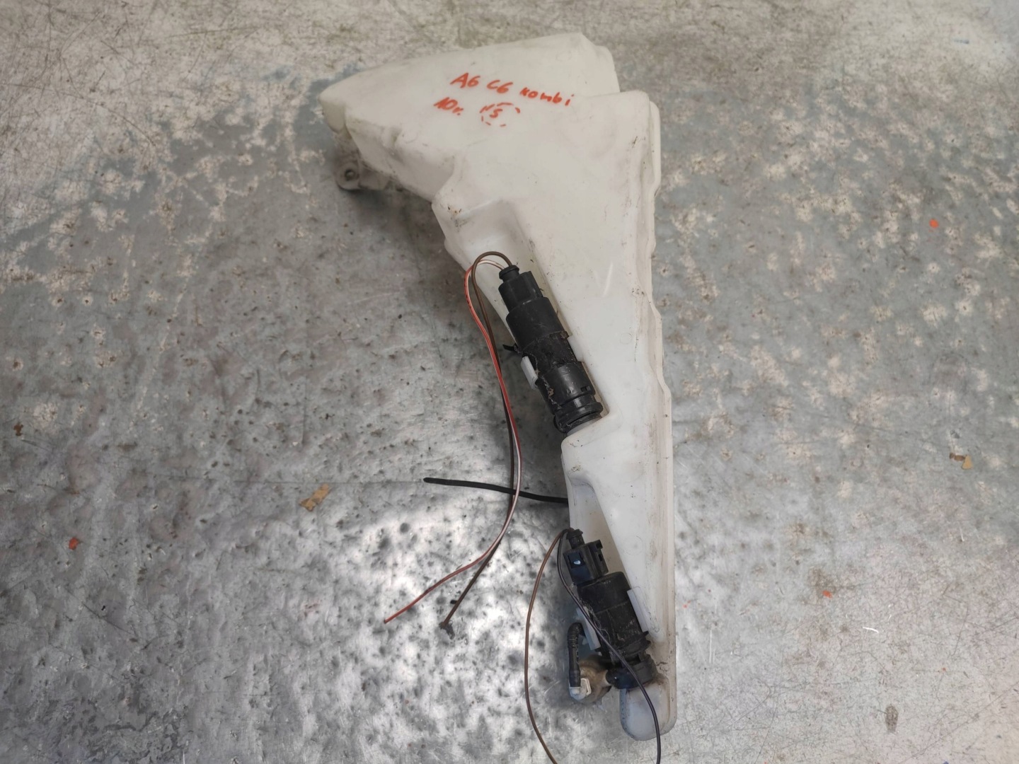 washer fluid tank AUDI A6 C6 KOMBI 4F0955453