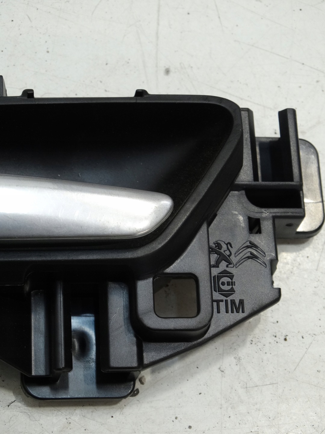 handle inner left rear part PEUGEOT 5008 II 23R. 98201563W