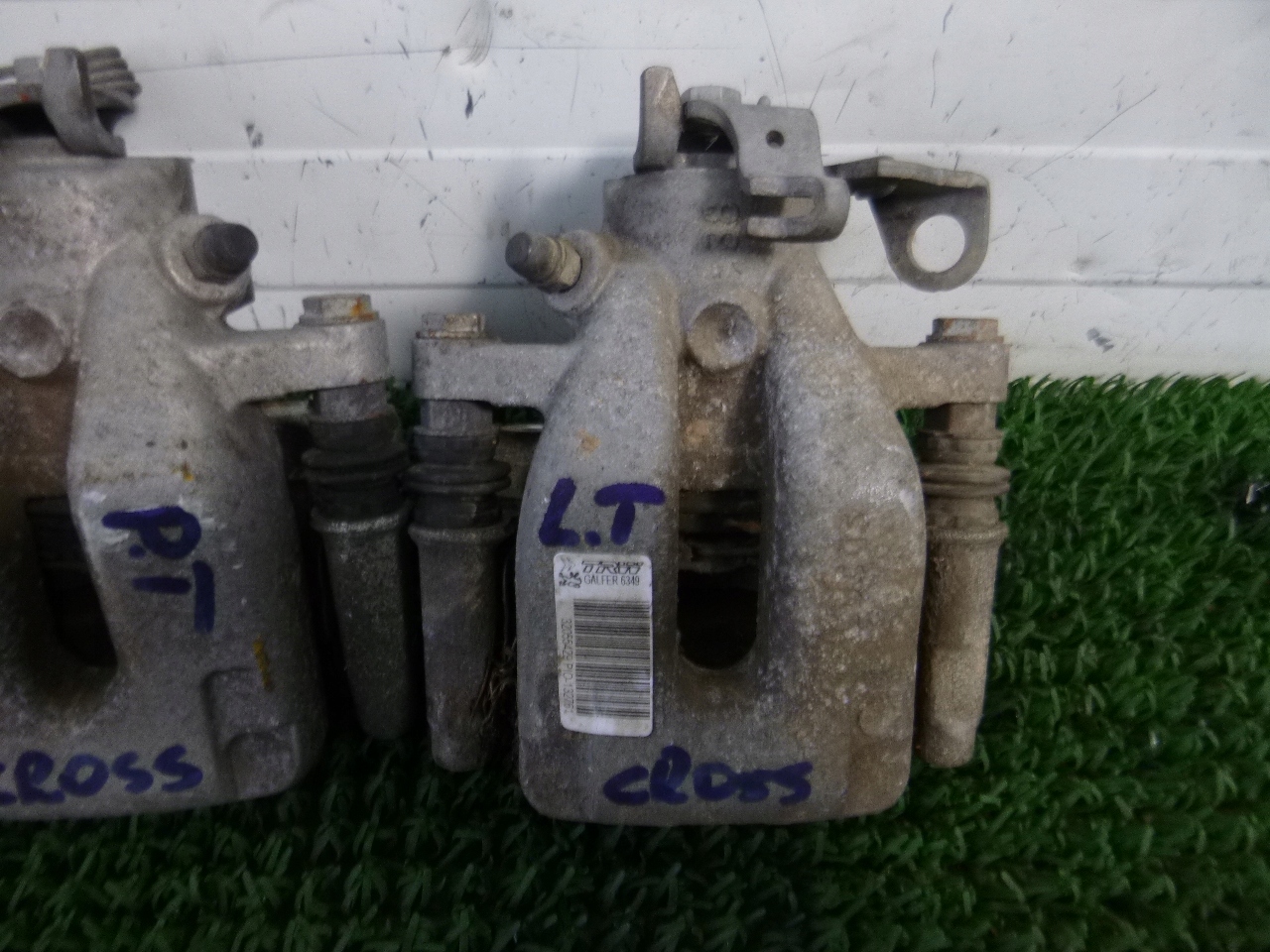 OPEL CROSSLAND X 17- caliper rear right left rear part
