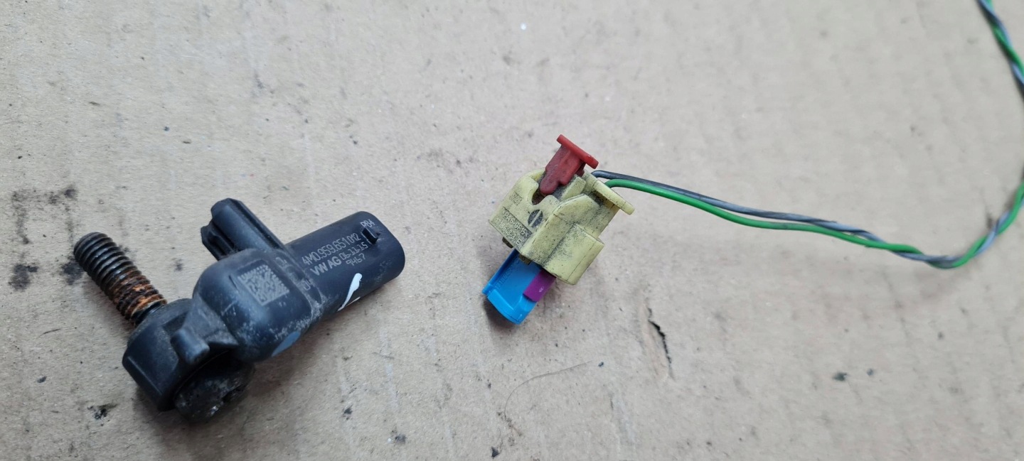A4 B9 8W impact sensor connecting spoiler 4M0959651 A5 8W Q7 4M Q5 80A