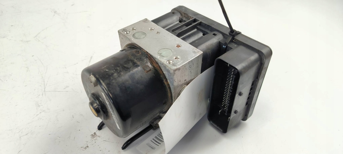 pump ABS brake 6N61-2C405-AA MAZDA 3