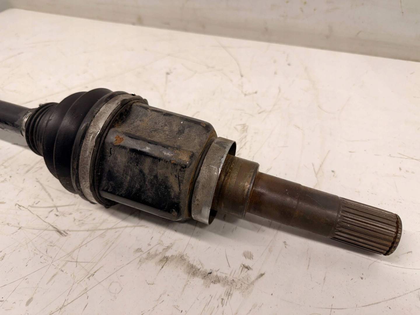 Mercedes G-KLASA W463 semi-axis front front A4633307501