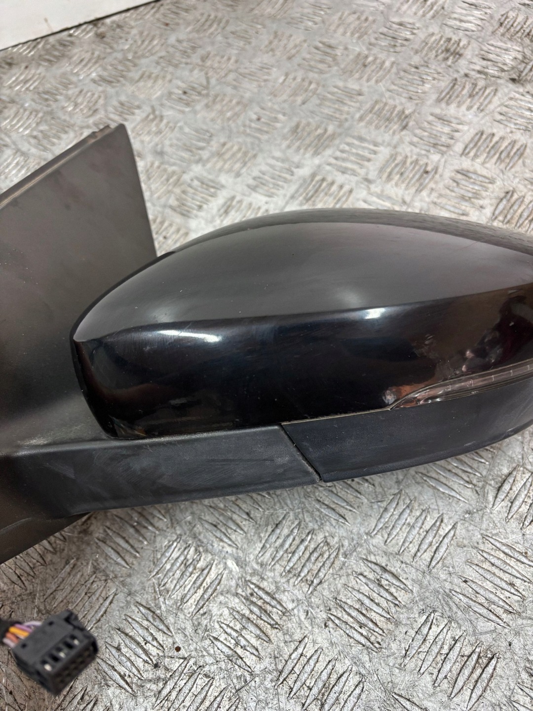 mirror left electrics VW POLO 6 PIN 6R1857501B