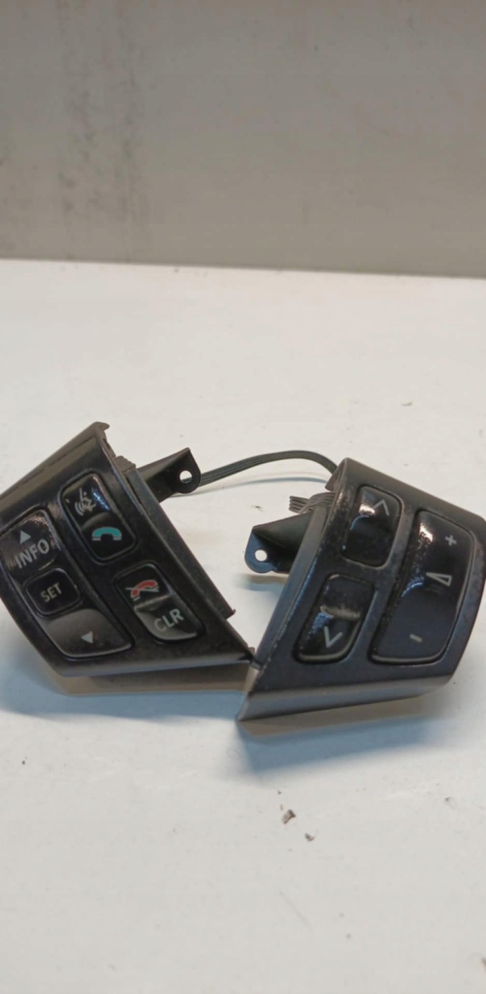 PRZYCISKI MULTIFUNKCJI Volant MULTIFUNKCJA SAAB 93 9-3 06-11 12764172