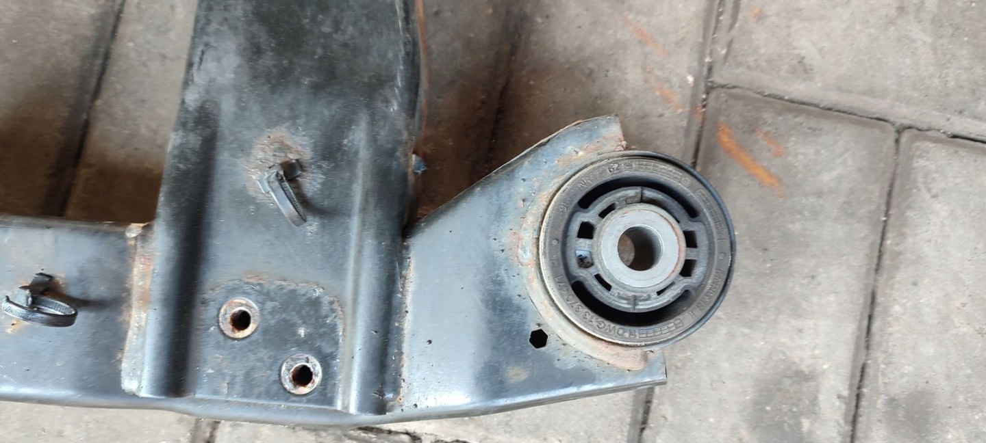 axle beam subframe front front Opel Astra J LIFT 1,6
