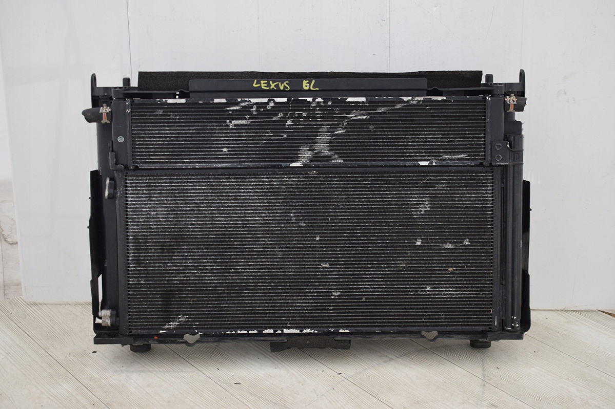 bar, wall * front LEXUS NX 300H