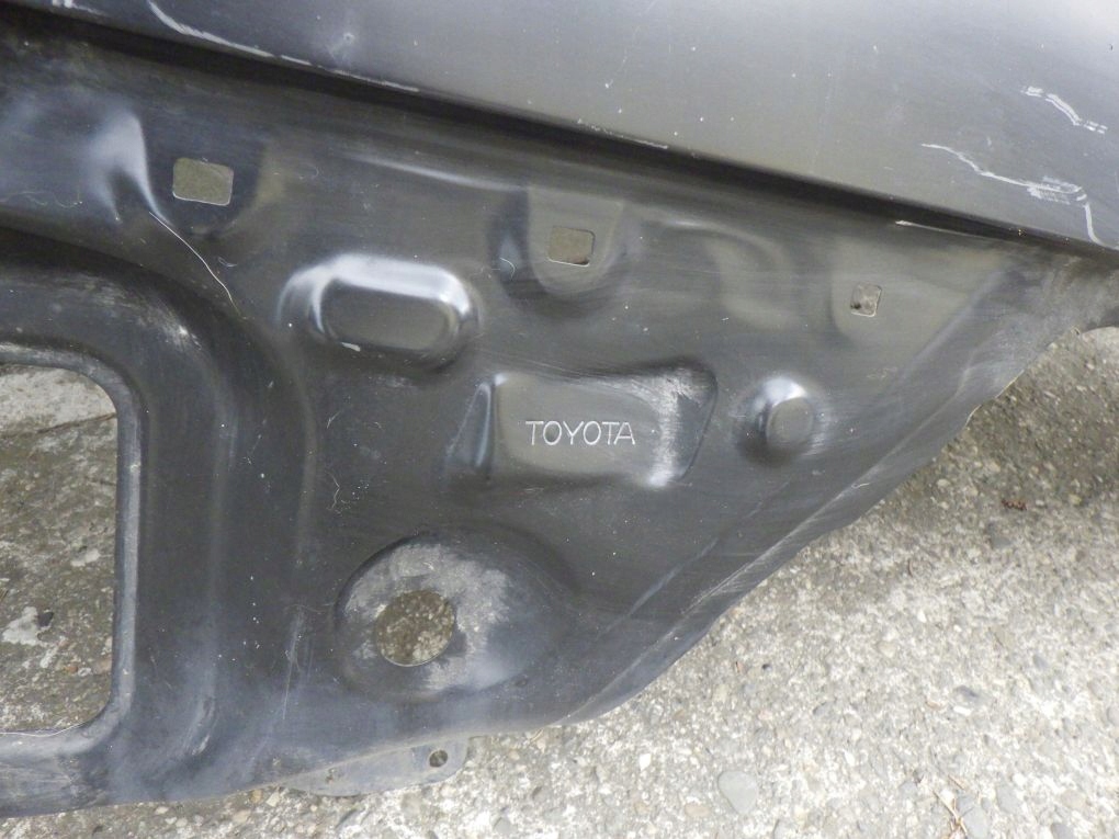 TOYOTA COROLLA E15 Berline 06- Aile Arrière Droite